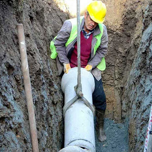 Yeni beton rögar montajı ve kanalizasyon bağlantı noktalarının oluşturulması.