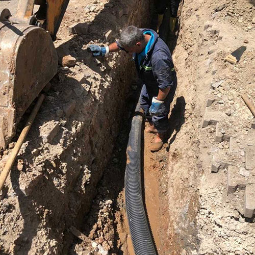 toplu konut kanalizasyon tamiri çalışması